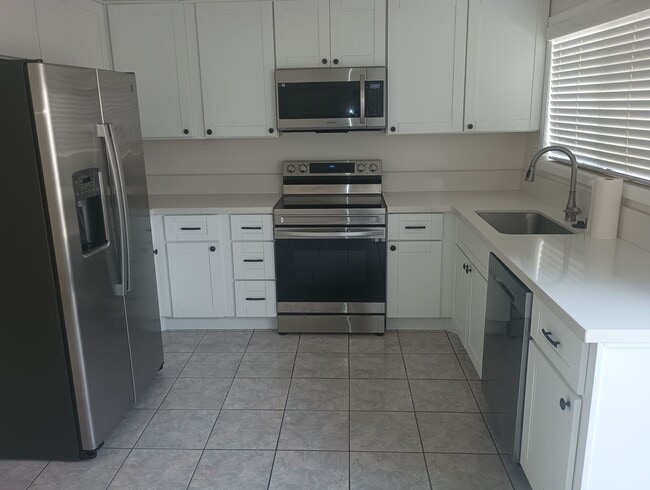 Foto del edificio - 2BR/1.5BA Condo in the heart of Oceanside