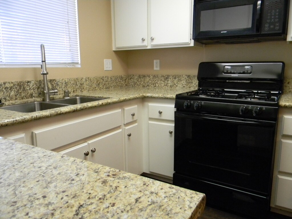 Las Flores Gardens Apartments Apartments in Pico Rivera