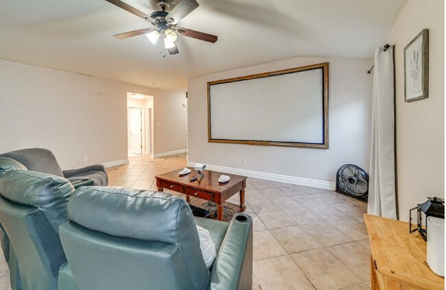 Photo - 10330 Lion Hunt House