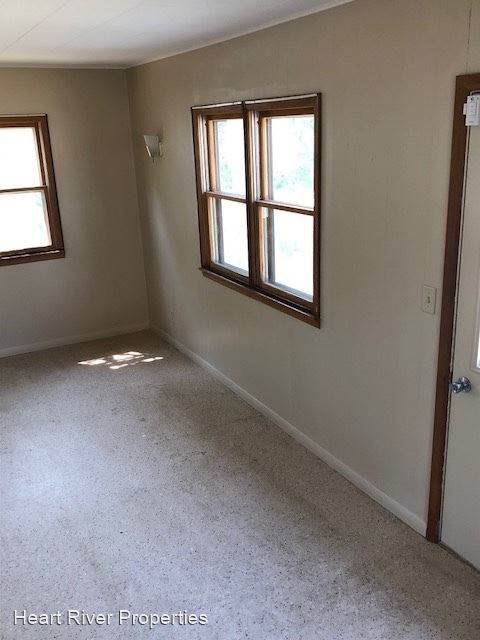 Foto del edificio - 3 br, 1.5 bath House - 538 1st Ave W