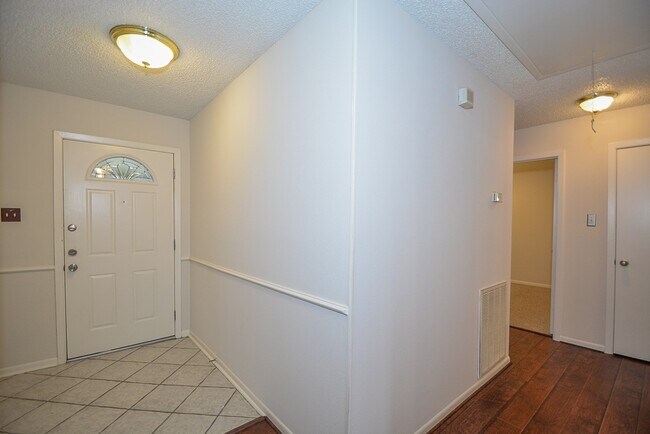 Foto del edificio - 3015 Sam Houston Dr