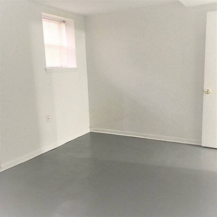 Primary Photo - 36 K St NW