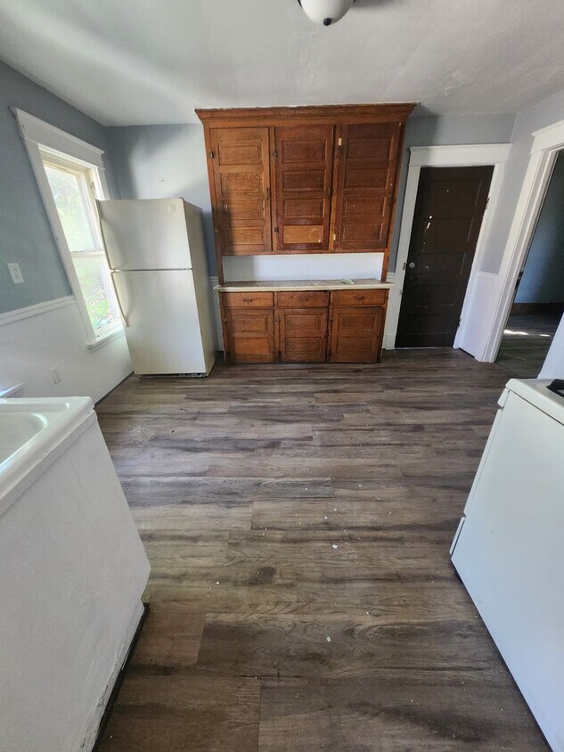 Foto principal - Upper 3 bedroom east side