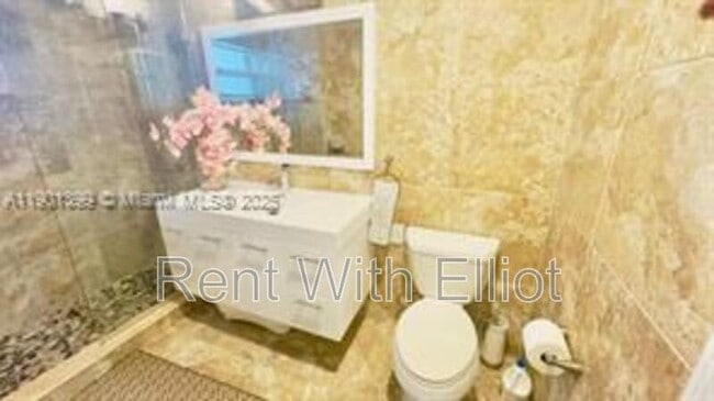 Foto del edificio - 329 SE 3rd St