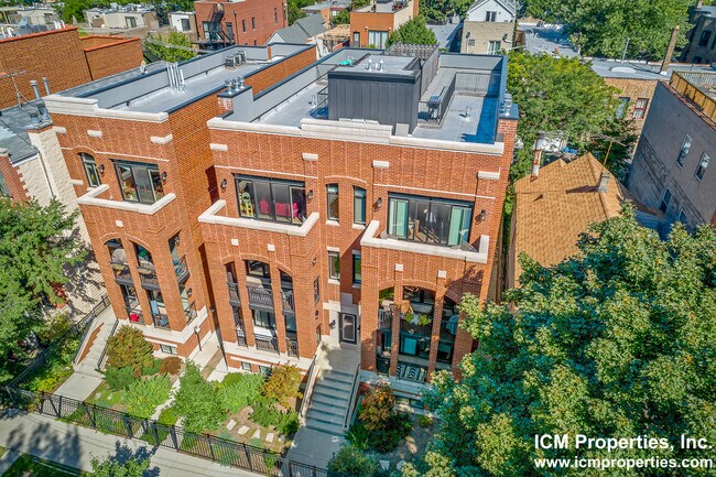 Foto del edificio - 882 W Lill Ave