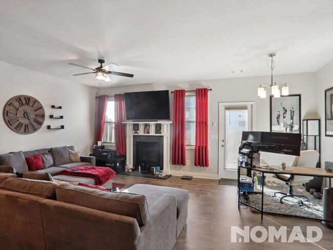 Foto del edificio - 3 Bedroom Townhome in Atlanta