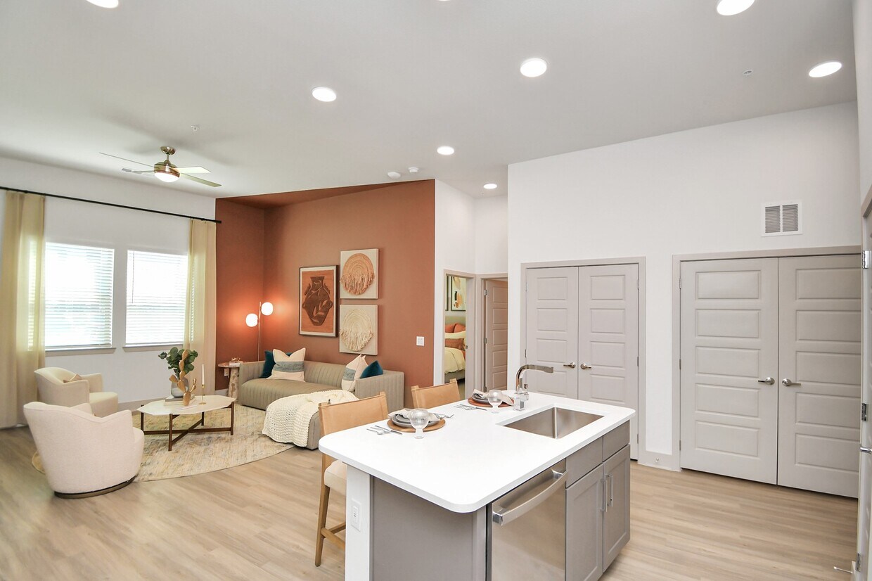 Foto principal - 1617 Enid St