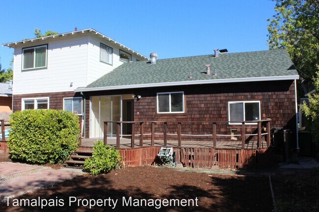 Foto del edificio - 4 br, 2 bath House - 8 Muriel Place