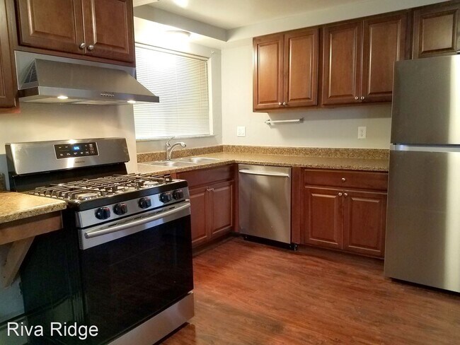 Building Photo - 3 br, 1 bath House - 1806 Larkins Way