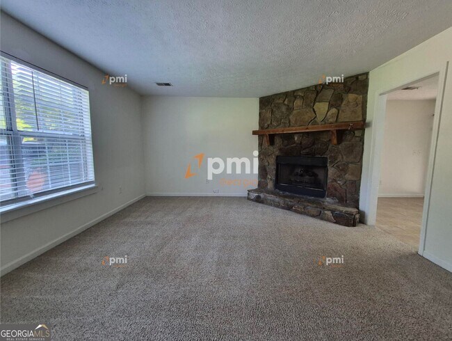 Foto del edificio - 795 Farm Creek Rd NE