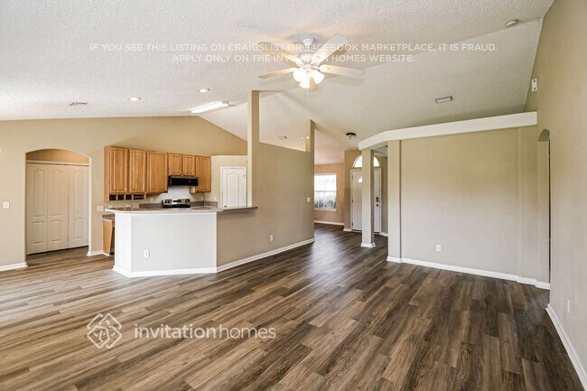 Foto del edificio - 6886 Wall Springs Dr