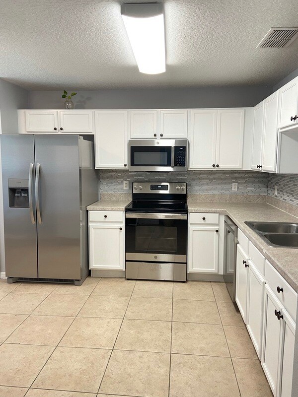 119 Lake Emma Cove Dr, Lake Mary, FL 32746 Townhouse for Rent in Lake Mary, FL