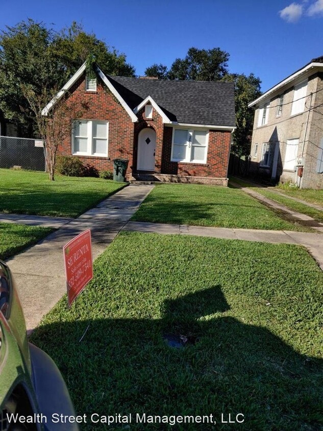 Primary Photo - 2 br, 1 bath House - 2530 Laurel St