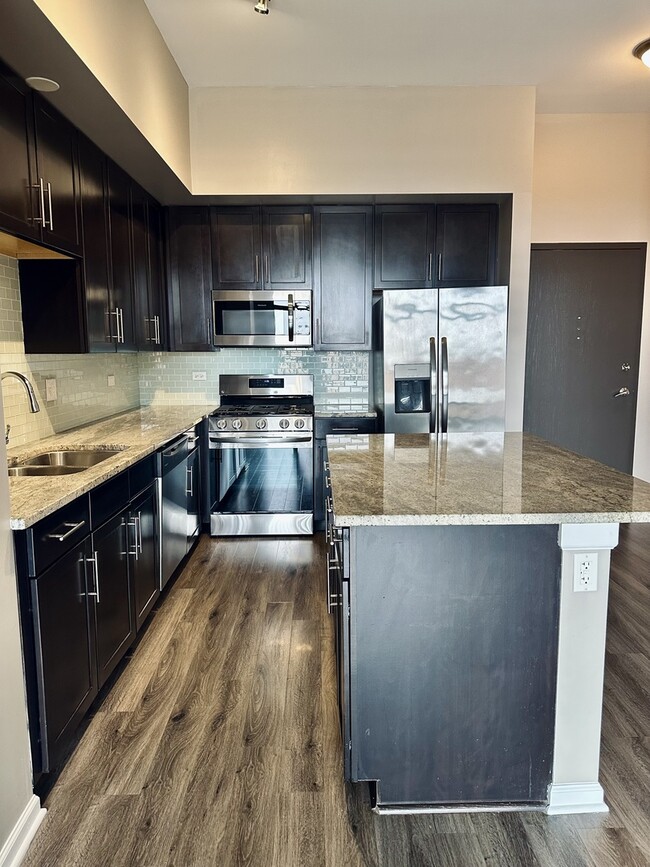 Building Photo - 2300 S Michigan Ave