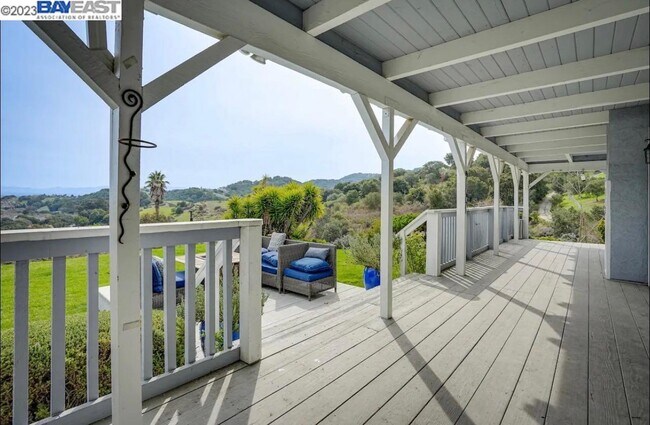 Building Photo - 10705 Dublin Canyon Rd