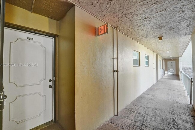 Building Photo - 9480 Tangerine Pl