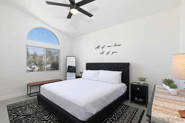 Master bedroom - 44617 Jamin Cir