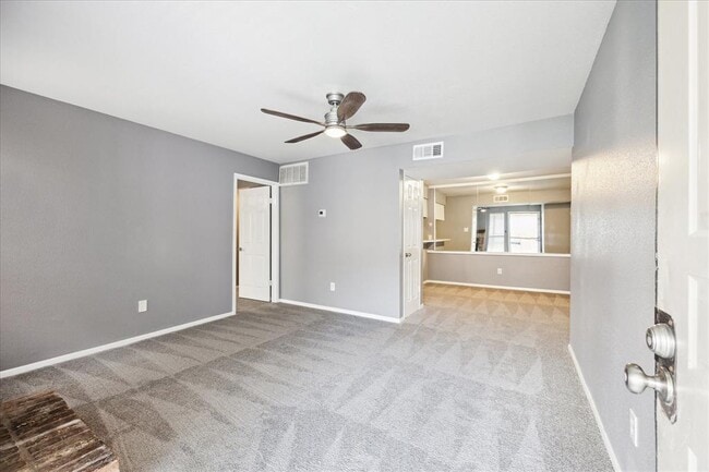 Foto del edificio - 2100 Wilcrest Dr