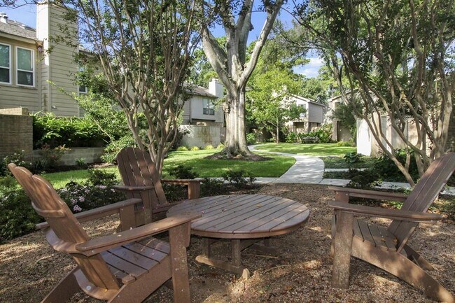 Building Photo - 12625 Memorial Dr