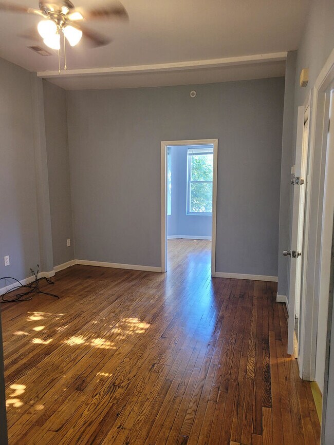 Foto del edificio - 1439 S Lawndale Ave
