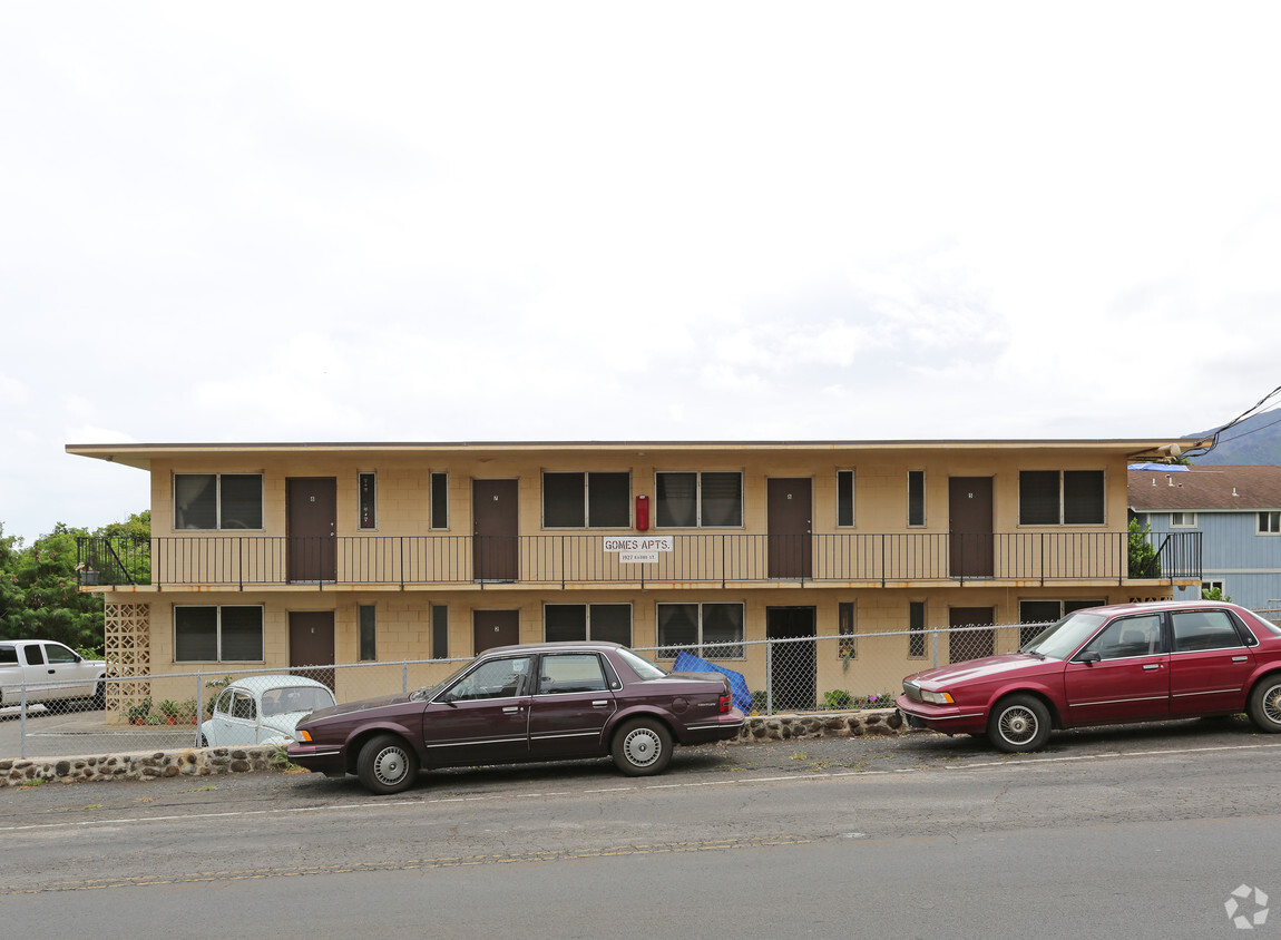 Building Photo - Gomes Apartments