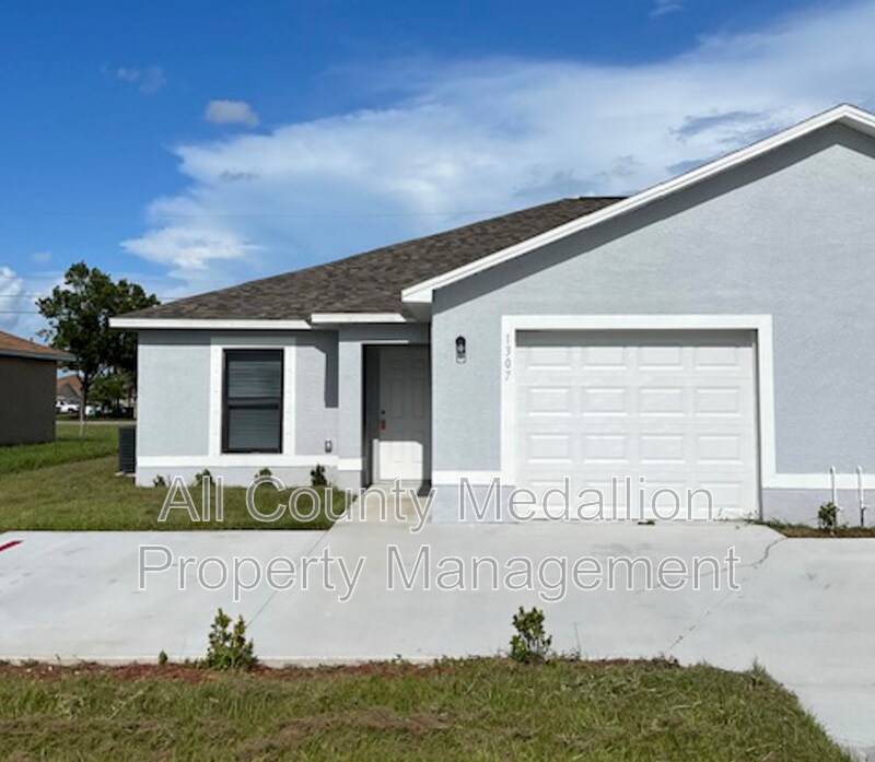 Foto principal - 1307 SE 8th Pl