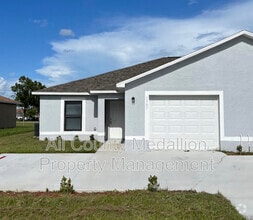 Building Photo - 1307 SE 8th Pl