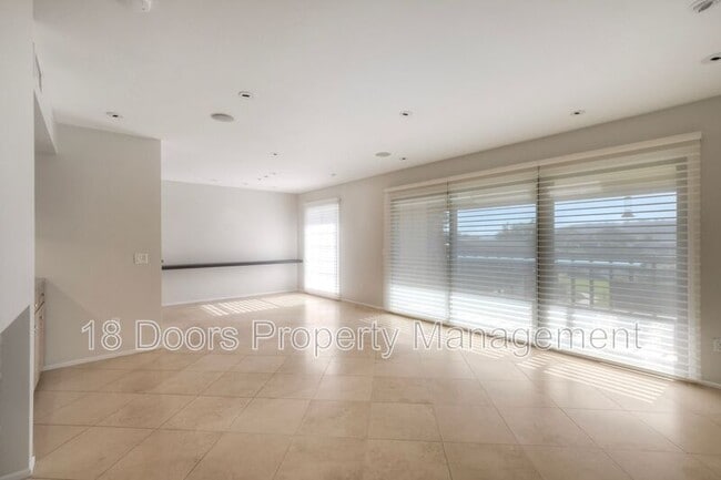 Foto del edificio - 2239 Del Mar Scenic Pkwy