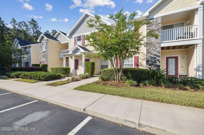 Building Photo - 575 Oakleaf Plantation PKWY Unit 415