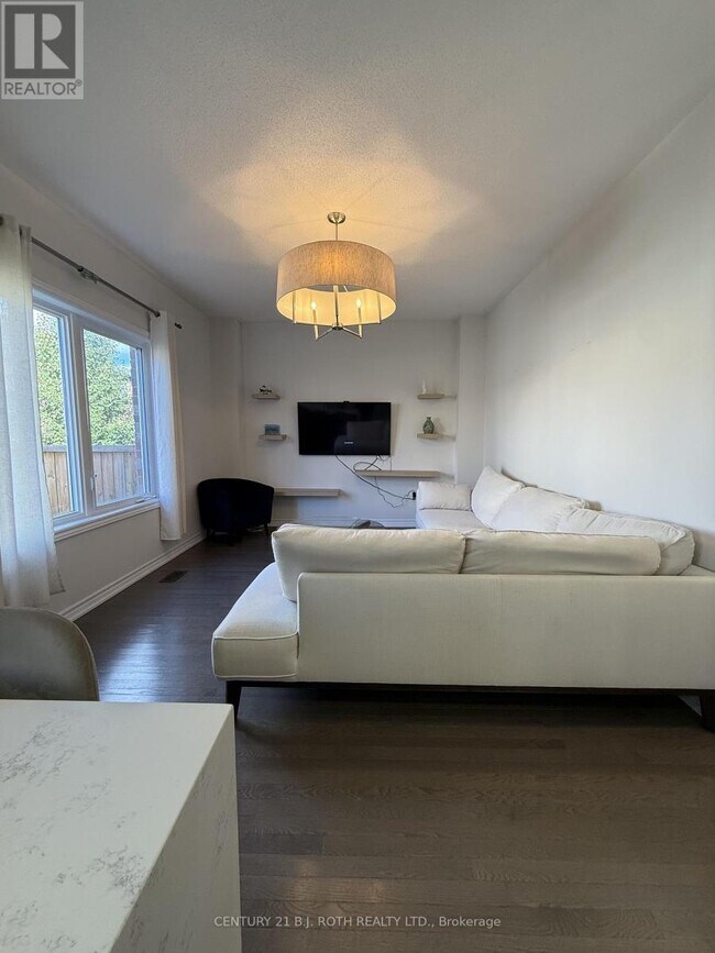 Photo du bâtiment - 67 Megan Crescent