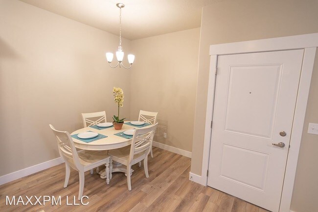Foto del edificio - 3 br, 2 bath House - 508 S 625 W #11