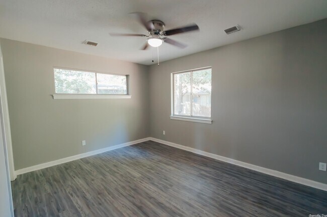 Building Photo - 6512 Juniper Rd