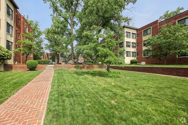 Building Photo - Prince Georges Apartments