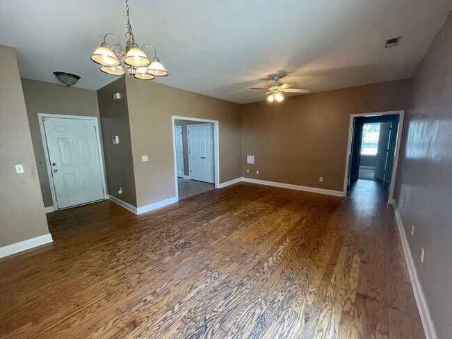 Building Photo - 375 Lullwater Drive 5 bedroom Home
