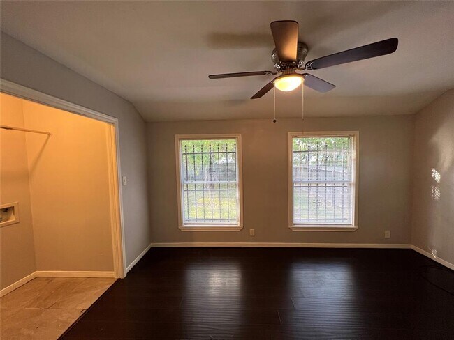 Foto del edificio - 1005 E 39th St