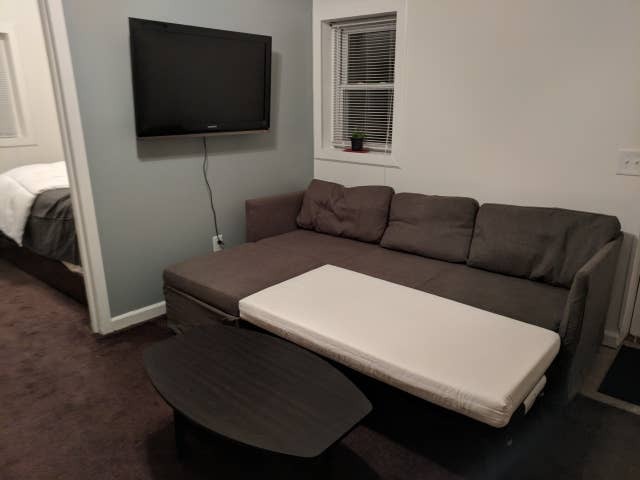 Foto del edificio - 5169 Caroline Ave