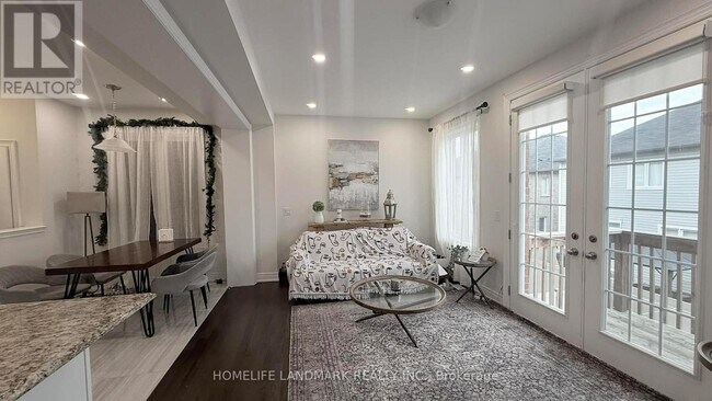 Photo du bâtiment - 66 Haskins Cres