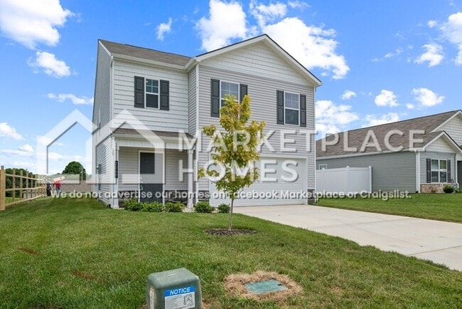 Building Photo - 2069 Southwood Cir