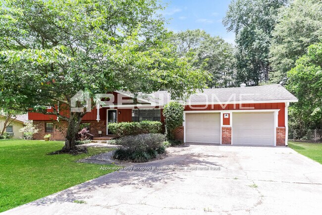 Foto del edificio - 7739 Glen Devon Rd