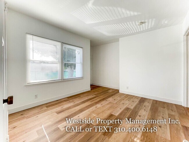 Building Photo - 1423 Harvard St
