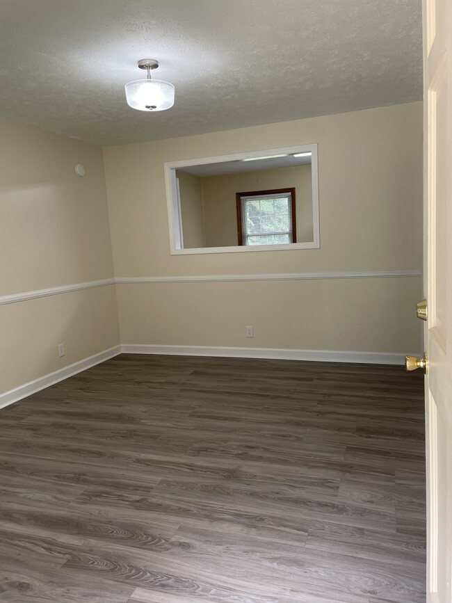 Living room - 17061 Morgan Cir