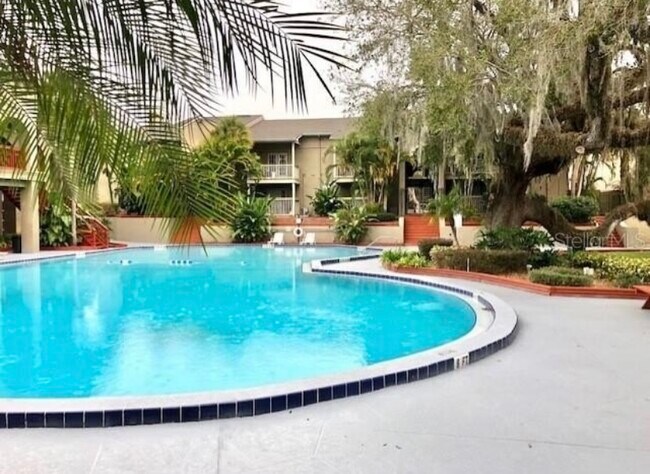 Foto del edificio - 285 Wymore Rd