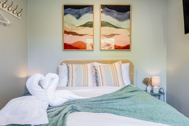 Foto del edificio - 8725 29th Ave NW