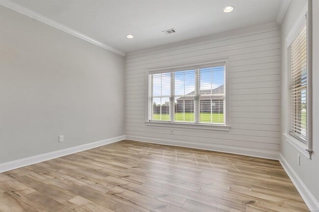 Building Photo - 1420 Wildlife Wy