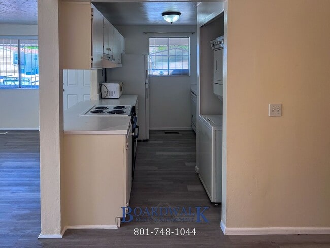 Foto del edificio - Two Bedroom With Great Amenities in Taylor...