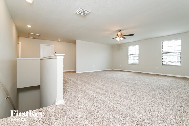 Foto del edificio - 14827 Crescent Rock Dr