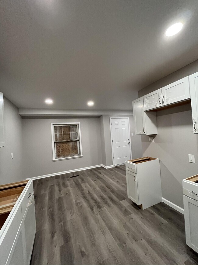 Foto del edificio - 10846 Somerset Ave