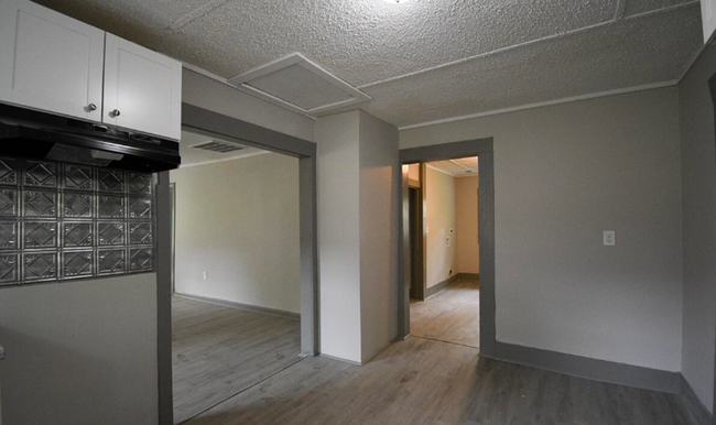 Building Photo - REDUCED APPLICATION FEE OF $15 FOR A LIMIT...