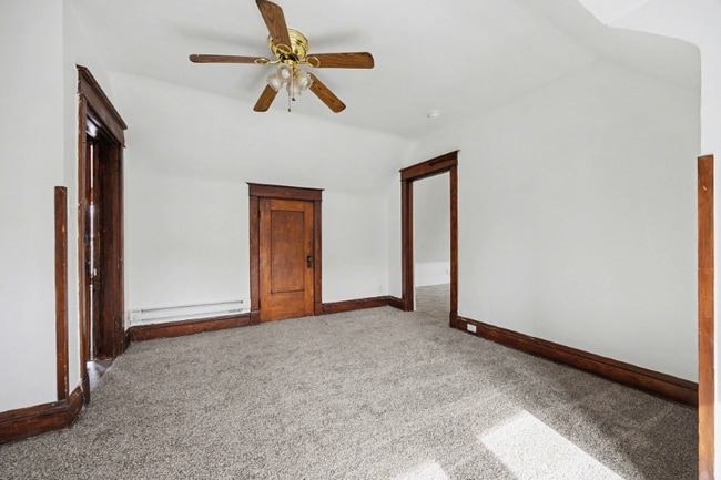 Building Photo - 37 Euclid St