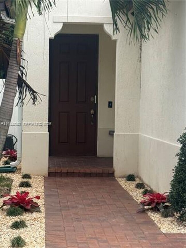 Foto del edificio - 9044 SW 39th St